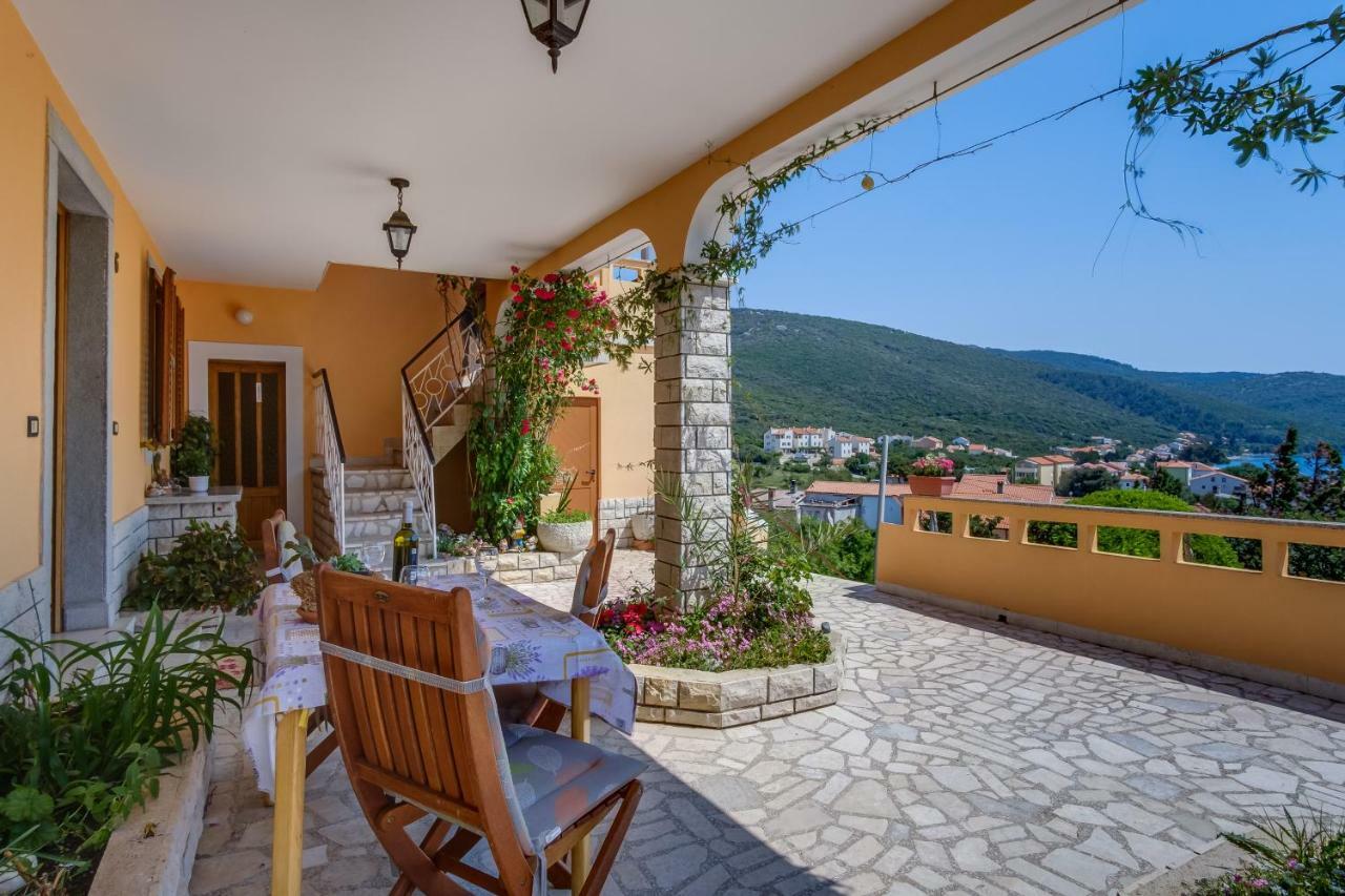 Apartmani Zorica Martinšćica Extérieur photo