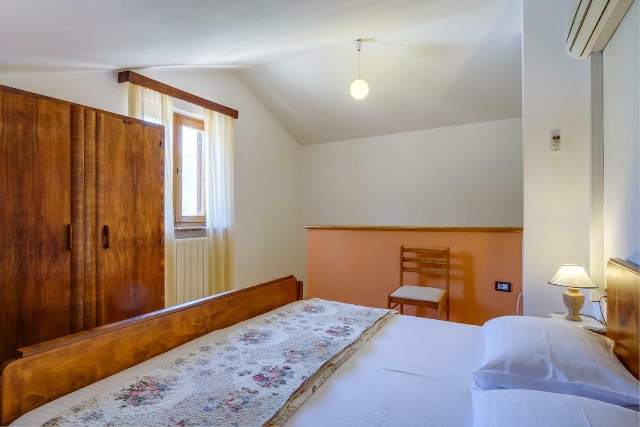 Apartmani Zorica Martinšćica Extérieur photo