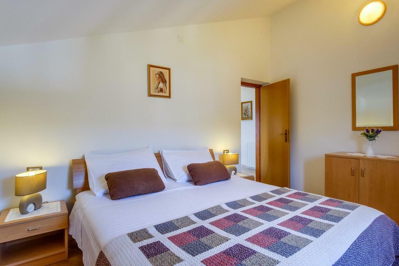 Apartmani Zorica Martinšćica Extérieur photo